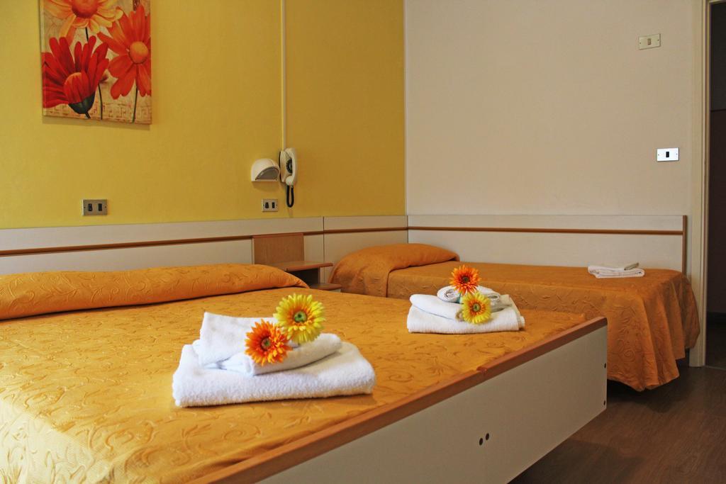 Lina Hotel 2*